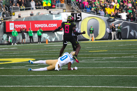 The Oregon Ducks take on the Ucla Bruins at 12:30pm in Eugene, Oregon on Oct 22, 2022. (Jackson Fisk/ Eric Evans Photography)