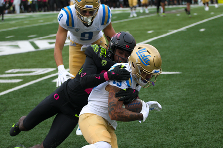 The Oregon Ducks take on the Ucla Bruins at 12:30pm in Eugene, Oregon on Oct 22, 2022. (Jackson Fisk/ Eric Evans Photography)