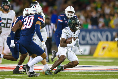 The Oregon Ducks take on the Arizona Wildcats at 6pm in Tucson, Arizona on Oct 8, 2022. (Jackson Fisk/ Eric Evans Photography)