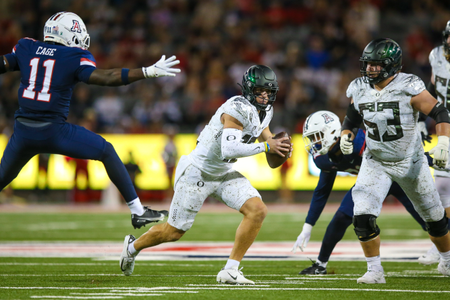 The Oregon Ducks take on the Arizona Wildcats at 6pm in Tucson, Arizona on Oct 8, 2022. (Jackson Fisk/ Eric Evans Photography)