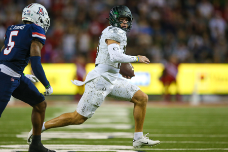 The Oregon Ducks take on the Arizona Wildcats at 6pm in Tucson, Arizona on Oct 8, 2022. (Jackson Fisk/ Eric Evans Photography)