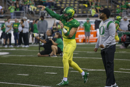 The Oregon Ducks take on the Stanford Cardinal at Autzen Stadium in Eugene, Oregon on October 1, 2022. (Jackson Fisk/ Eric Evans Photography)