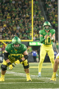 The Oregon Ducks take on the Stanford Cardinal at Autzen Stadium in Eugene, Oregon on October 1, 2022. (Jackson Fisk/ Eric Evans Photography)