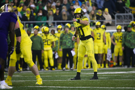 The Oregon Ducks take on the Washington Huskies at 4 pm in Eugene, Oregon on Nov 12, 2022. (Jackson Fisk/ Eric Evans Photography)