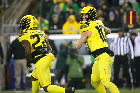 The Oregon Ducks take on the Washington Huskies at 4 pm in Eugene, Oregon on Nov 12, 2022. (Jackson Fisk/ Eric Evans Photography)