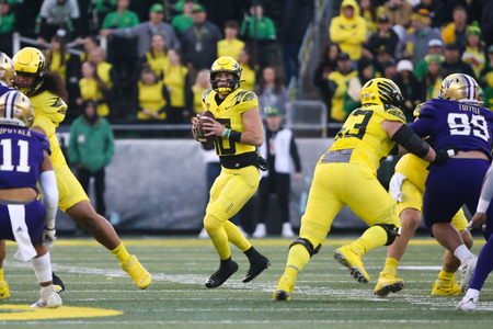 The Oregon Ducks take on the Washington Huskies at 4 pm in Eugene, Oregon on Nov 12, 2022. (Jackson Fisk/ Eric Evans Photography)
