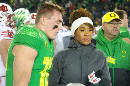 The Oregon Ducks take on then UCLA Bruins at 7:30 pm in Eugene, Oregon on Nov 19, 2022. (Jackson Fisk / Eric Evans Photography)