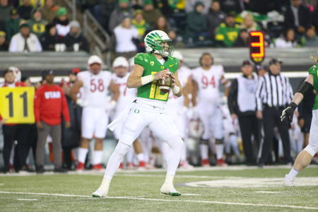 The Oregon Ducks take on then UCLA Bruins at 7:30 pm in Eugene, Oregon on Nov 19, 2022. (Jackson Fisk / Eric Evans Photography)