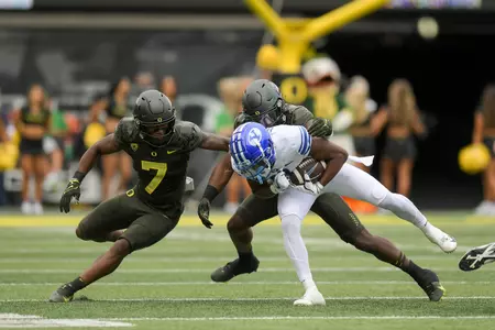 The Oregon Ducks take on the BYU Cougars at Autzen Stadium in Eugene, Oregon on September 17, 2022 (Isaac Wasserman/ Eric Evans Photography)