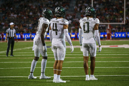 The Oregon Ducks take on the Arizona Wildcats at 6pm in Tucson, Arizona on Oct 8, 2022. (Jackson Fisk/ Eric Evans Photography)