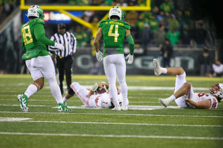 The Oregon Ducks take on then UCLA Bruins at 7:30 pm in Eugene, Oregon on Nov 19, 2022. (Jackson Fisk / Eric Evans Photography)