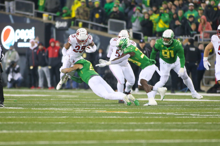 The Oregon Ducks take on then UCLA Bruins at 7:30 pm in Eugene, Oregon on Nov 19, 2022. (Jackson Fisk / Eric Evans Photography)