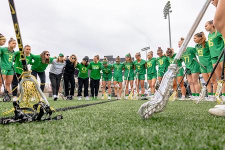 Team Huddle vs. UC Davis