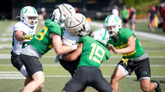 Football Practice Recap: Aug. 5 - University of Oregon Athletics