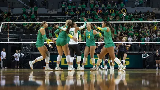 Record Crowd Sees Sweep Of OSU Image