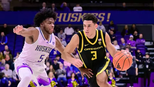 The University of Oregon Ducks Men's Basketball team played the University of Washington Huskies in an away game at Hec Edmundson Pavillion in Seattle, Wash., on Jan. 4, 2024.  (Eric Becker/Oregon MBB)