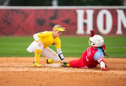 Sinicki tags out at second