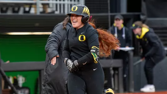 Hot Start Fuels Top-10 Win For Ducks Image