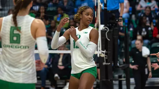 Ofoegbu at the net vs Portland State - Sept. 18