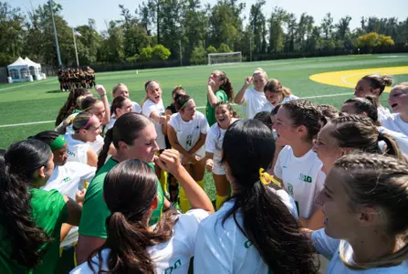 The Oregon Ducks defeated the Sacramento State Hornets 2-0 in a home match on Sept. 8.