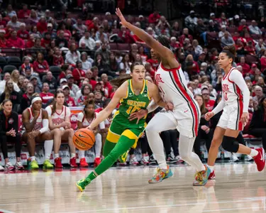 The Oregon women's basketball team takes on Ohio State at Schottenstein Center in Columbus, Ohio (Jan. 12, 2025).