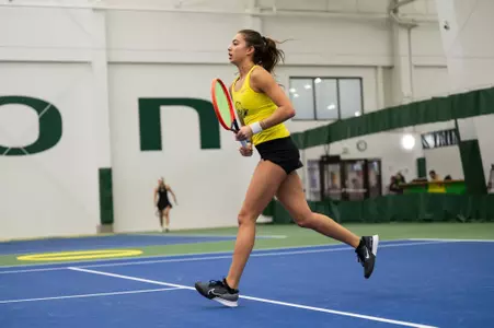 The Oregon women's tennis team takes on Portland State at the Student Tennis Center (Jan. 17,2025).