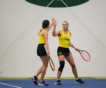 The Oregon women's tennis team takes on Portland State at the Student Tennis Center (Jan. 17,2025).