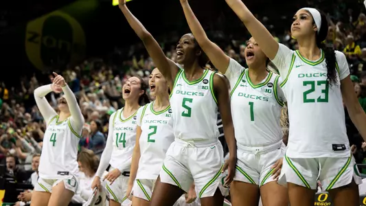 Defense Keys Another Comeback by UO Women Image