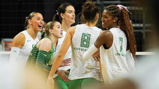 Team huddle, celebration vs Minnesota (Oct. 17)