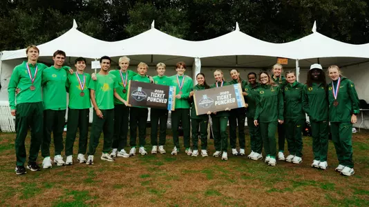 Team photo - NCAA West Regional qualified