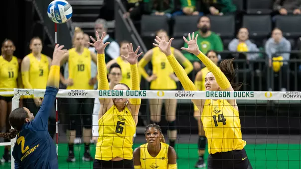 Ducks Drop Home Finale to Michigan