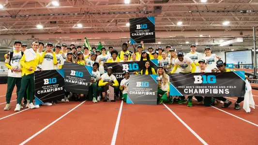 B1G Indoor sweep - team celebration