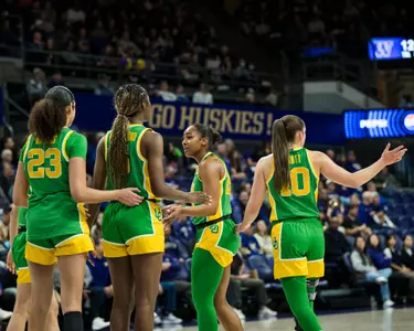 The Oregon women's basketball team takes on Washington at Alaska Airlines Arena on March 2, 2025 (Brielle Moseley/GoDucks.com).