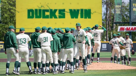 Sweep! Ducks Beat Beavers Again Sunday Image