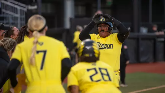 The Oregon Ducks defeated the Michigan Wolverines 9-1 in their third game of the week, securing a series sweep in Saturday's doubleheader.