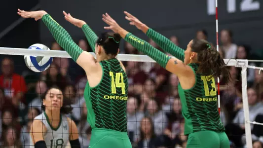 Sucurovic, Meyers blocking at Portland State (Sept. 19)