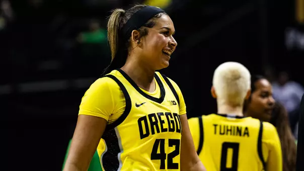 Offense Explodes As Ducks Beat Lady Lions