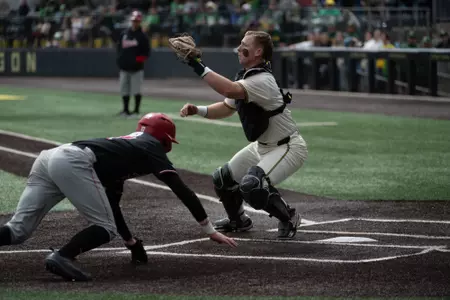 Mabeus Play at Plate