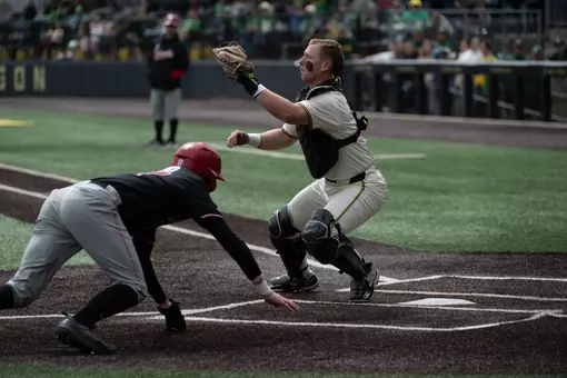 Mabeus Play at Plate