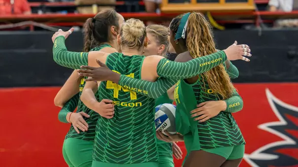 Team huddle vs WKU (Aug. 28, 2026)