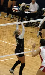 10 Questions with Women's Volleyball Player Holly Mauldin Image
