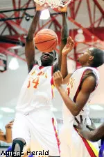 Upstate Men's Hoops Signs Olumuyiwa, Porchea Image