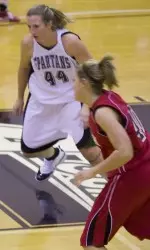 10 Questions with Women's Basketball Player Kim Pitman Image