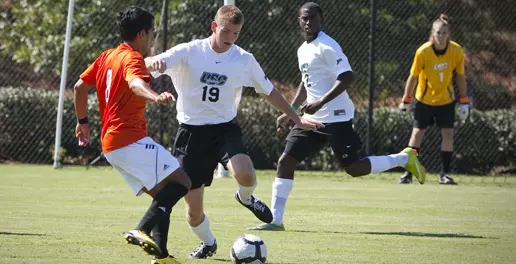 Spartans Fall on Road at Lipscomb Image