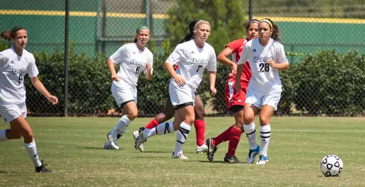 Women's Soccer Set for Sunshine State Swing Image