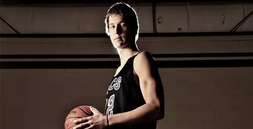 Lillie Signs NLI with Men's Basketball Program Image