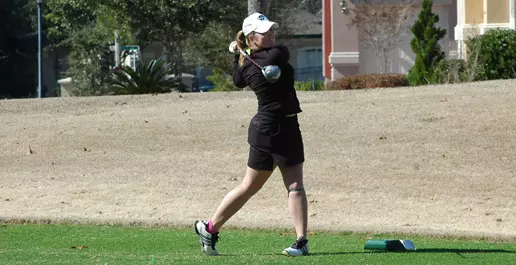 Upstate Battles Wind, Competition in Kiawah Island Classic Image