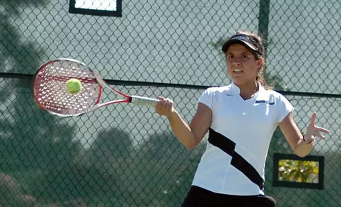 Camberos Claims Singles Victory, but Spartans Fall to Lady Bisons Image