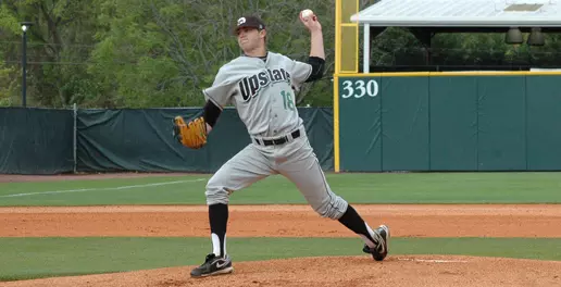 DeCecco's Gem Leads Spartans to Saturday Split at The Citadel Image