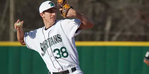 Baseball Falls to Kennesaw State in Series Opener Image